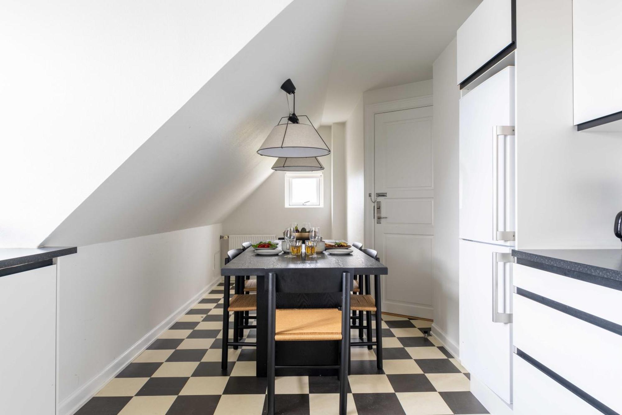 Cozy 2 Bedroom In Peaceful Neighbourhood København